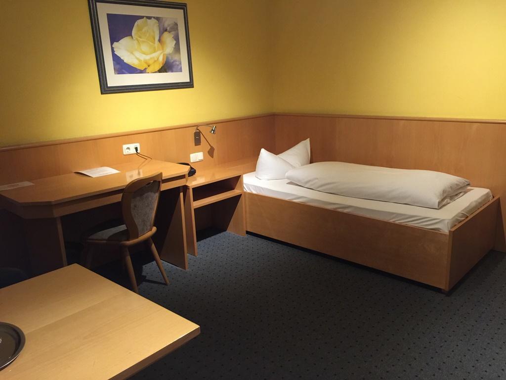 Hotel "Am Bergpark" Neue Drusel Kassel Bagian luar foto